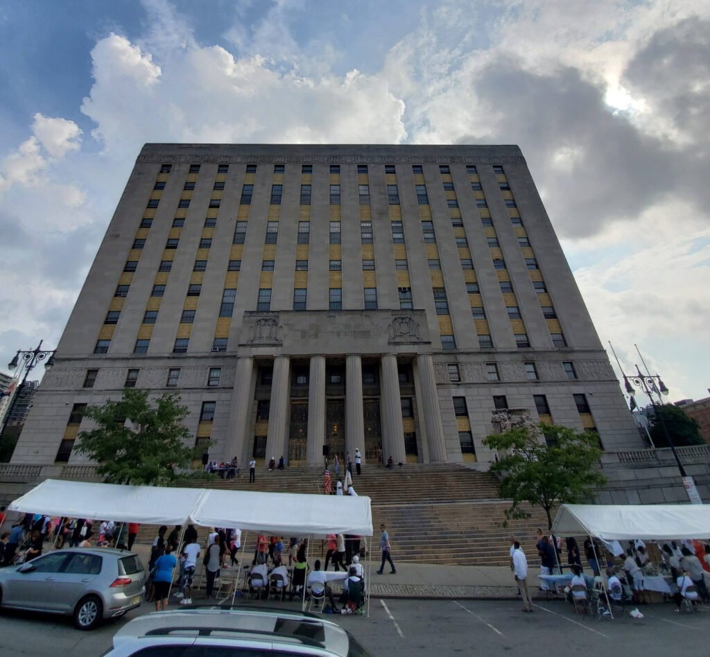 The Bronx County Courthouse at 851 Grand Concourse in the Bronx, New York, photographed from the street.